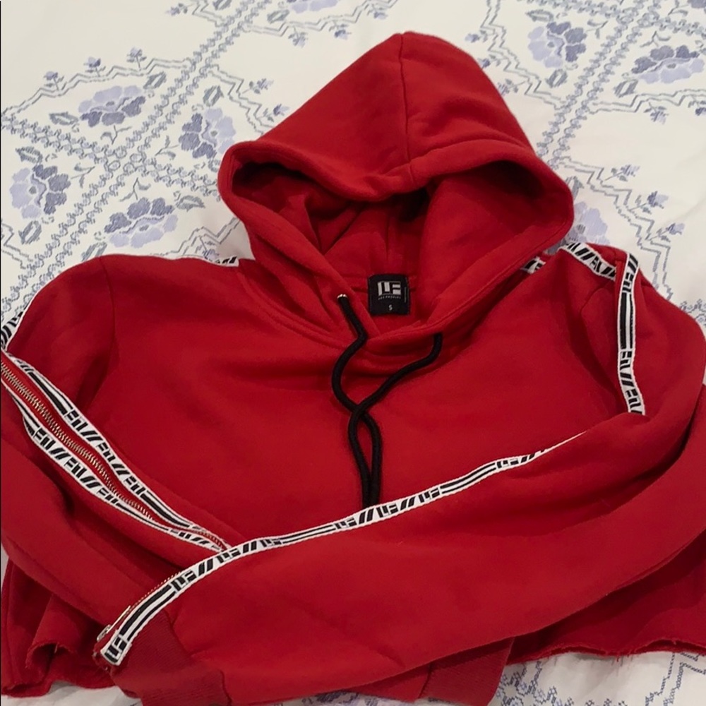 Cropped LF Hoodie